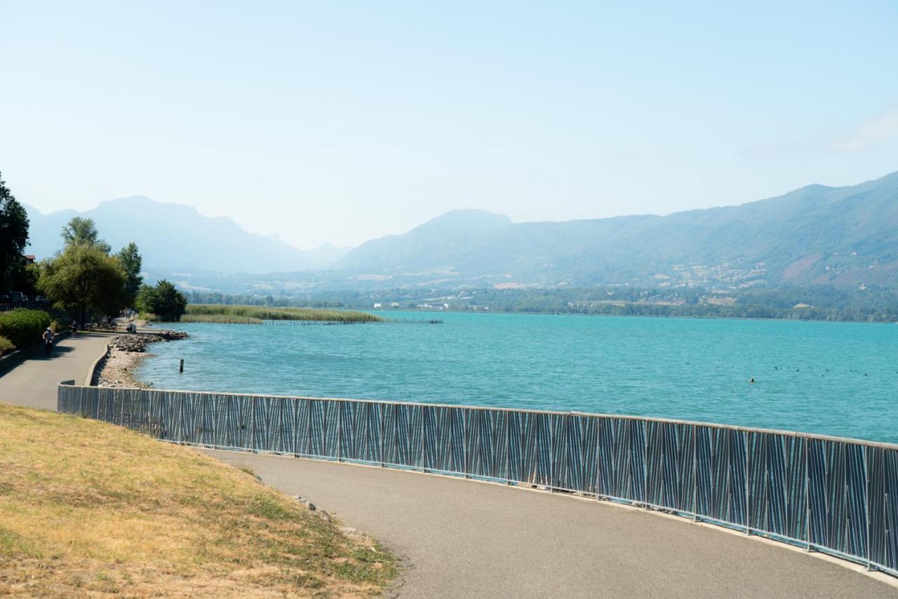 Cabana & Fenetre Sur Lac - Terrasse & Parking Tresserve Luaran gambar