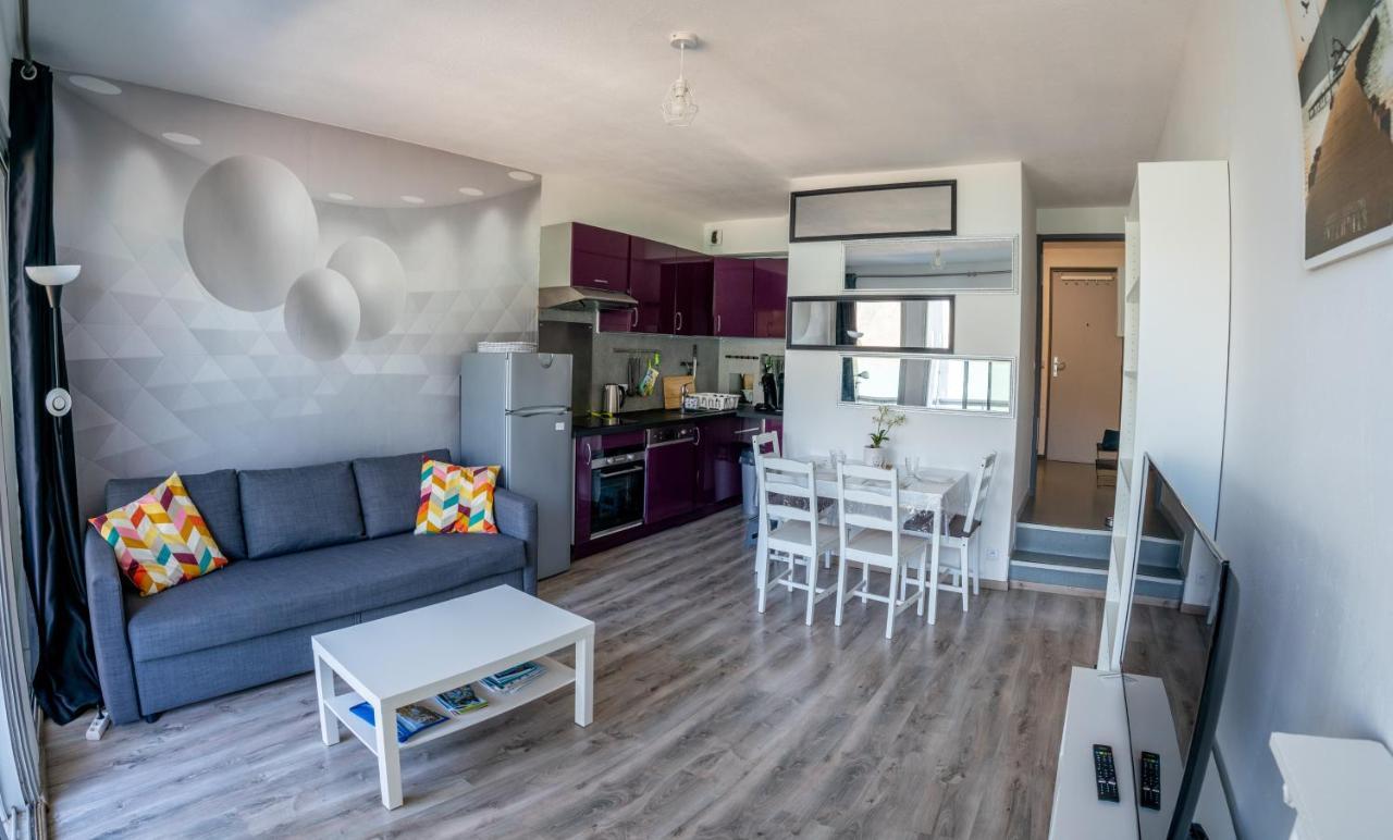 Cabana & Fenetre Sur Lac - Terrasse & Parking Tresserve Luaran gambar